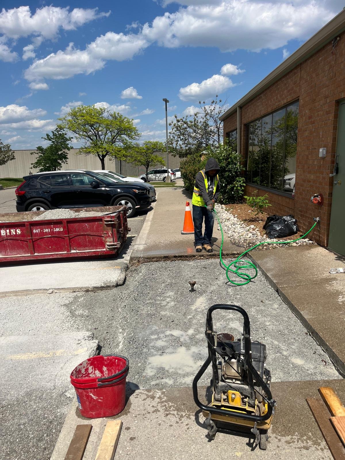 WhatsApp Image 2025-12-19 at 08.27.18 (1)