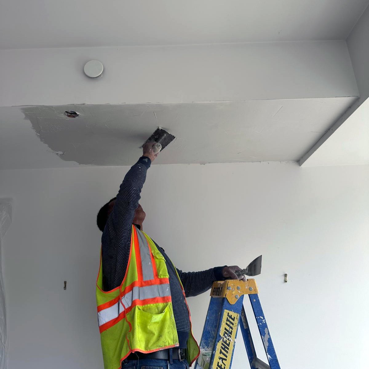 WhatsApp Image 2025-12-19 at 09.02.51 (12) (1)